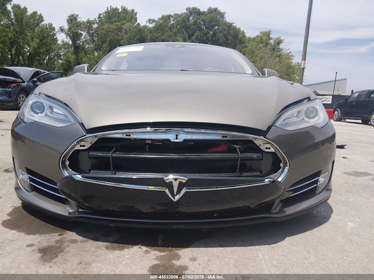2015 TESLA MODEL S 70D/85D/P85D · 6/11