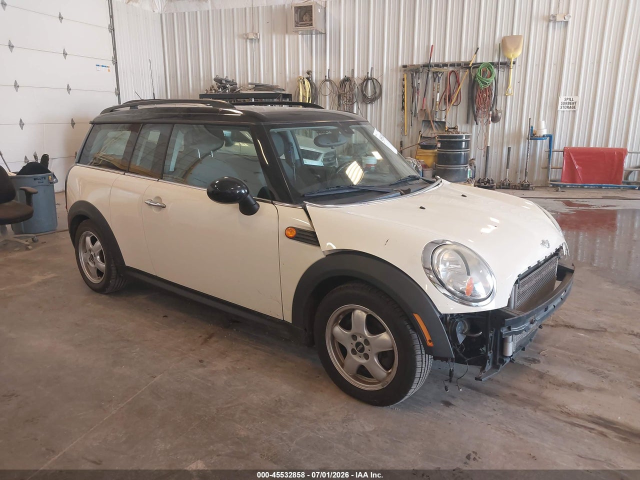 WMWML33589T****** · 2009 MINI COOPER CLUBMAN