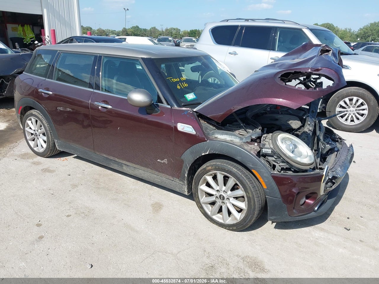 WMWLU5C5XH2****** · 2017 MINI CLUBMAN COOPER S