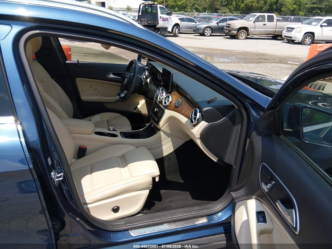 2019 MERCEDES-BENZ GLA 250   · 5/11
