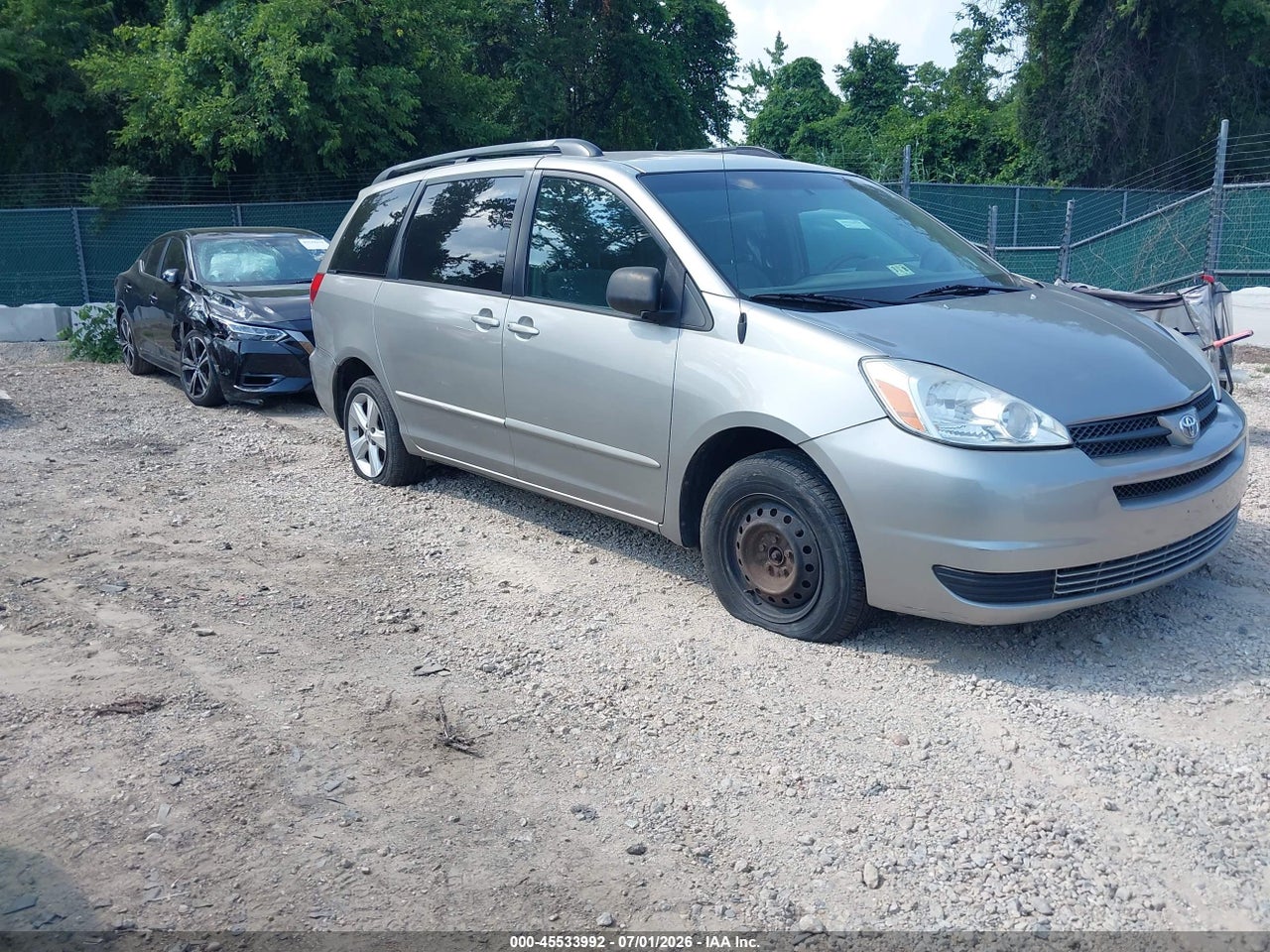 5TDZA23C15S****** · 2005 TOYOTA SIENNA LE