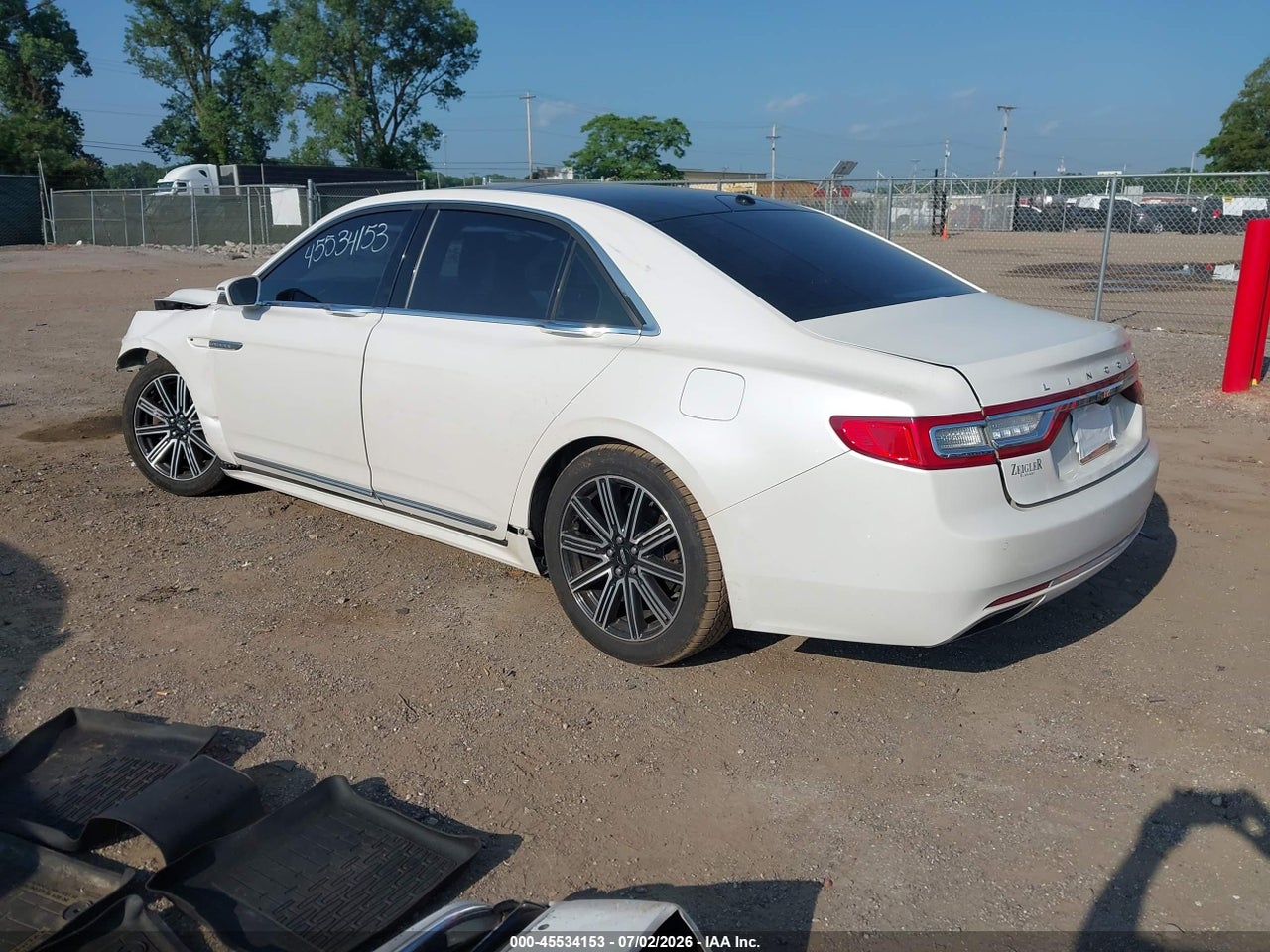 2017 LINCOLN CONTINENTAL RESERVE · 3/11
