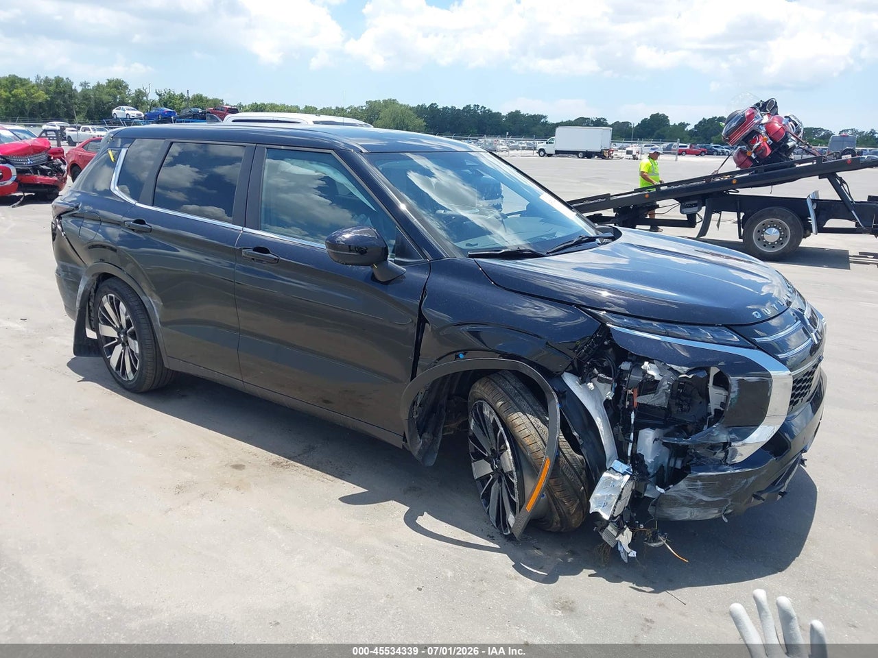 JA4J3VA88SZ****** · 2025 MITSUBISHI OUTLANDER SE 2.5 2WD