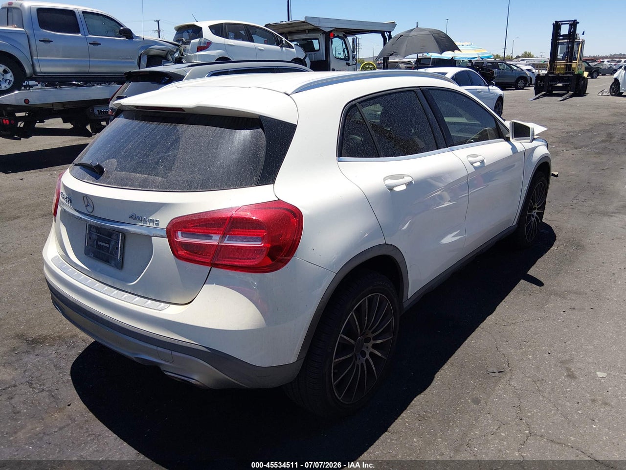 2015 MERCEDES-BENZ GLA 250 4MATIC · 4/11