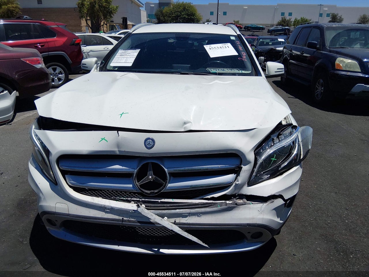 2015 MERCEDES-BENZ GLA 250 4MATIC · 6/11