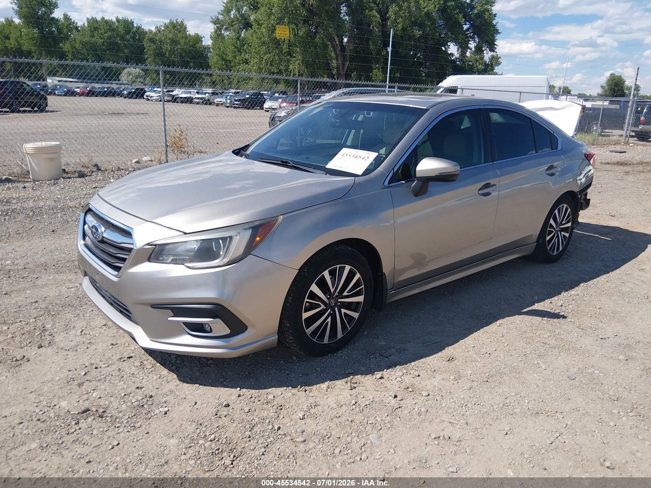 2018 SUBARU LEGACY 2.5I PREMIUM · 2/3