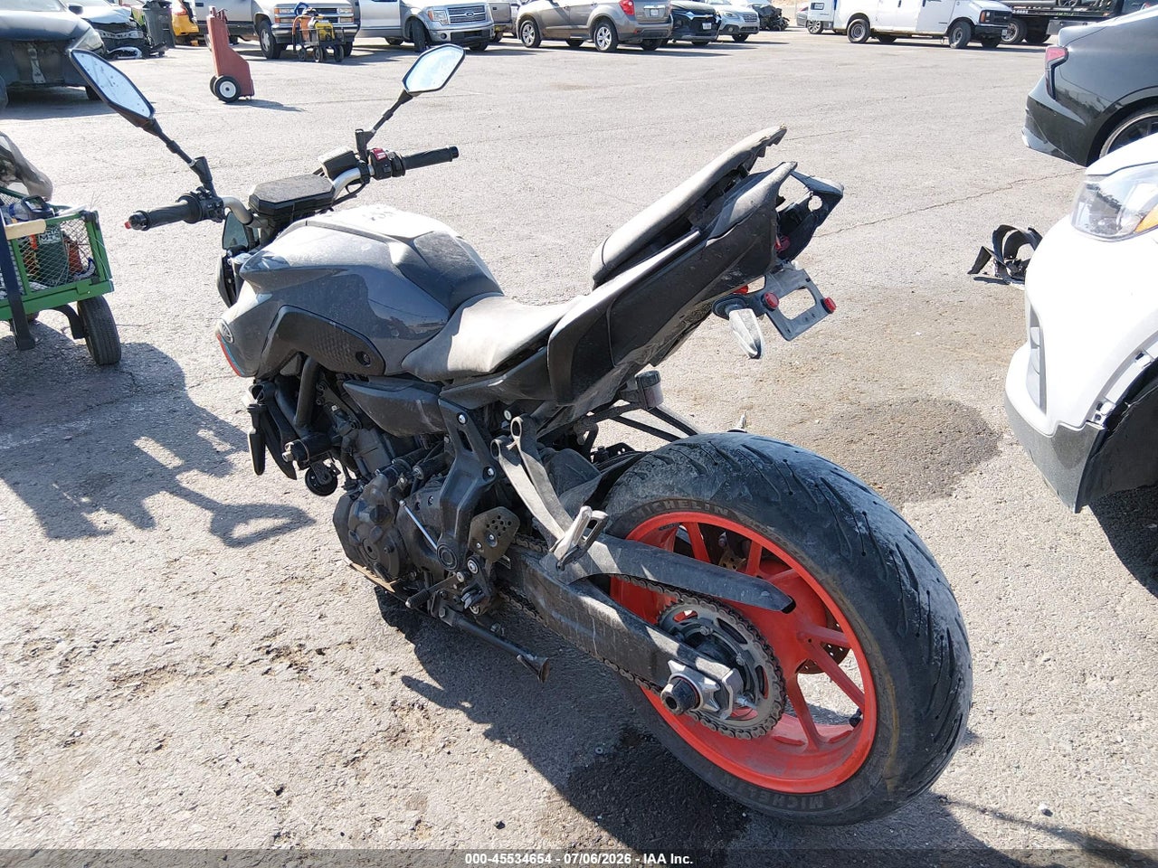 2021 YAMAHA MT07 · 3/10