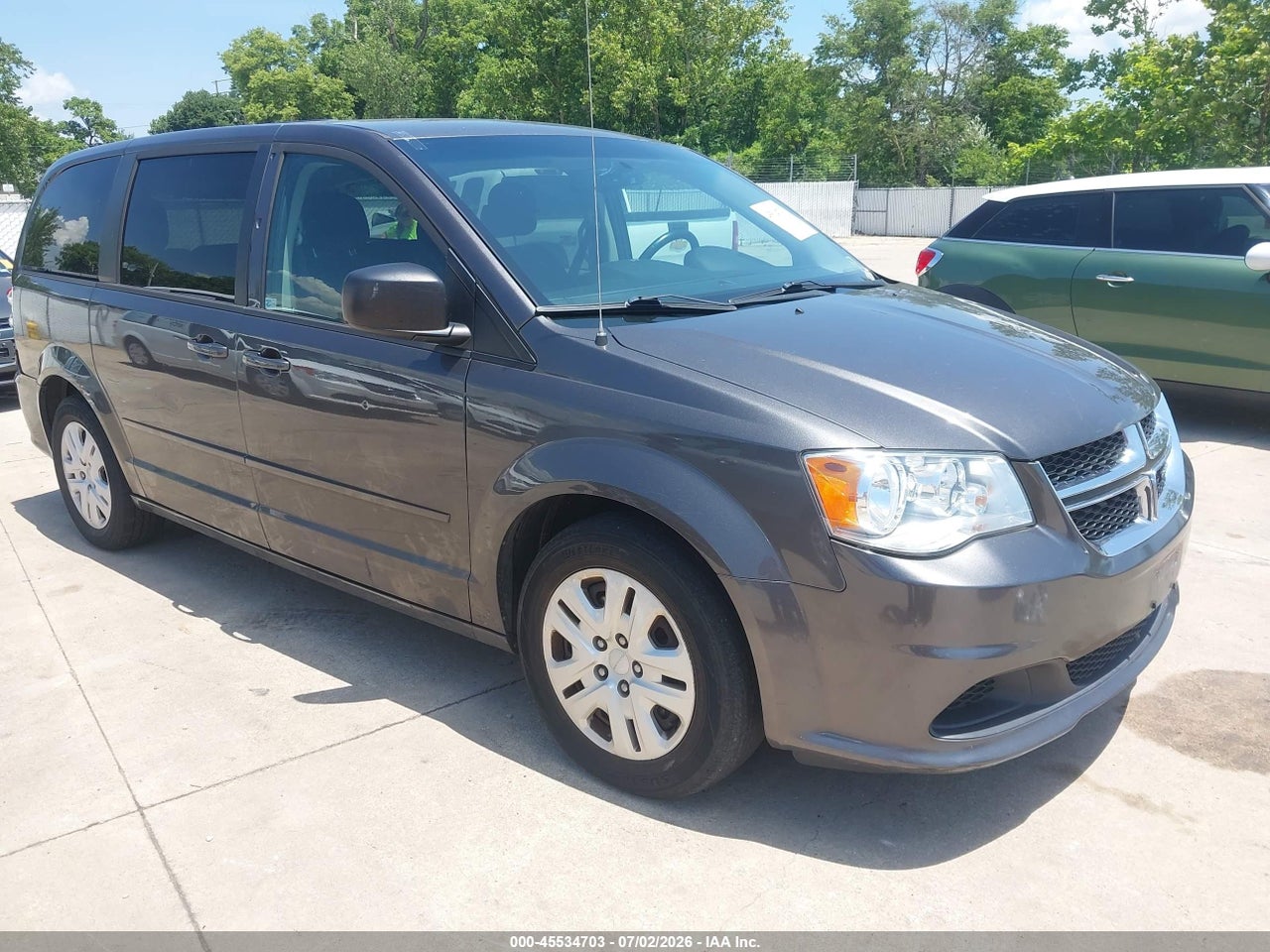 2C4RDGBG3FR****** · 2015 DODGE GRAND CARAVAN SE
