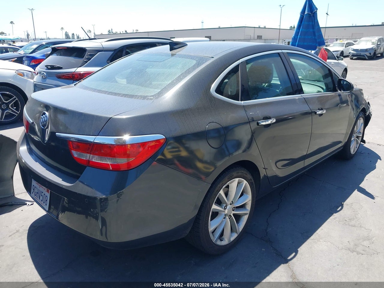 2015 BUICK VERANO LEATHER GROUP · 4/11