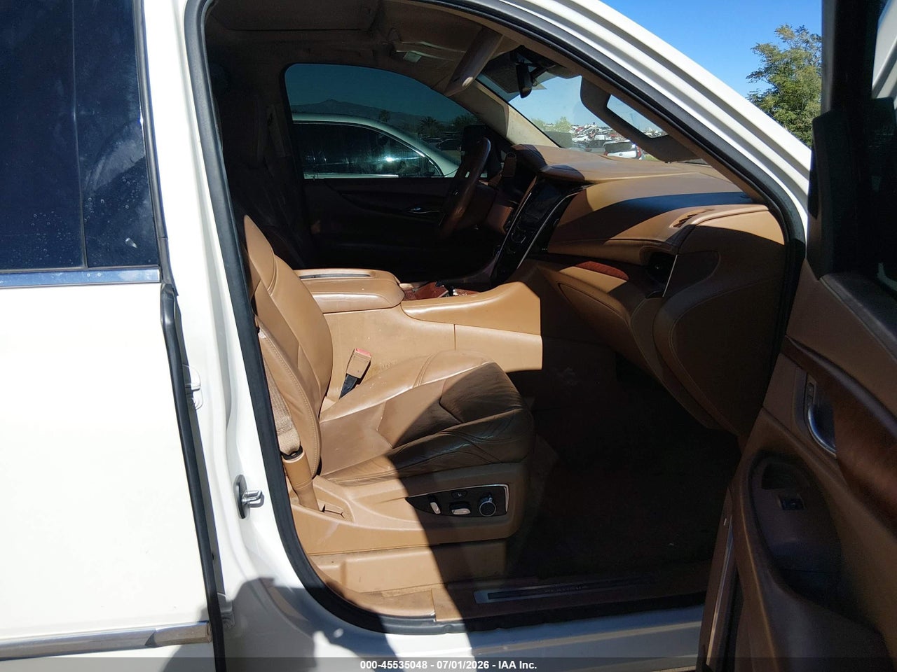 2015 CADILLAC ESCALADE PLATINUM · 5/10