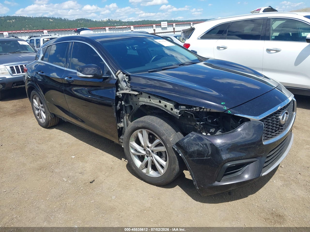 SJKCH5CP1HA****** · 2017 INFINITI QX30