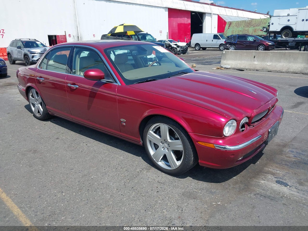 2006 JAGUAR XJ XJR