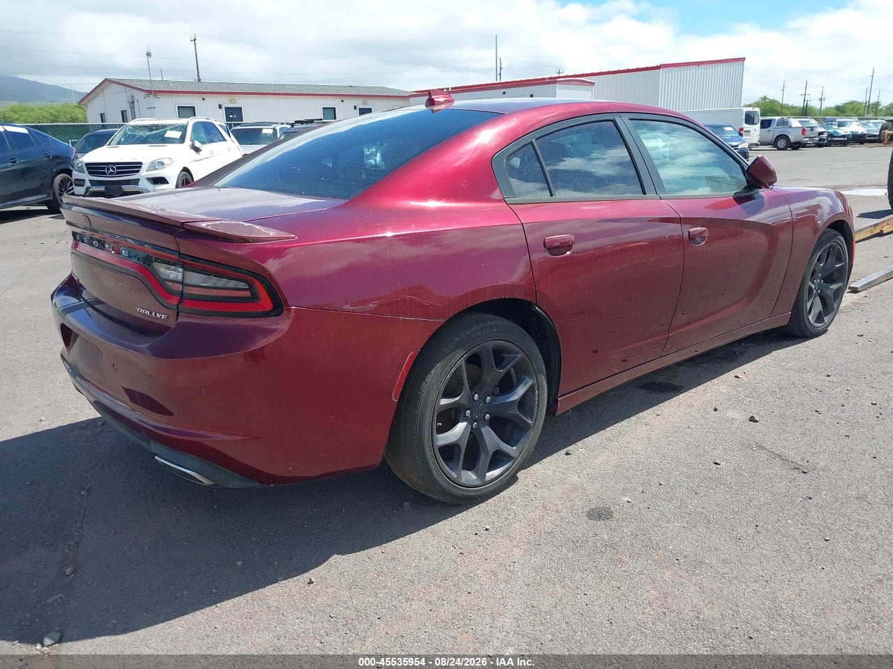 2017 DODGE CHARGER SXT RWD · 4/11