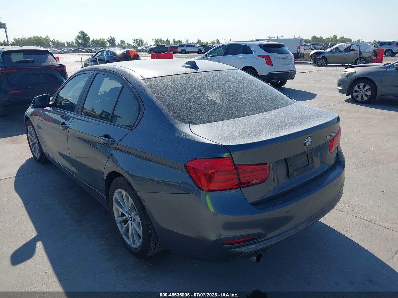 2017 BMW 320I   · 3/11