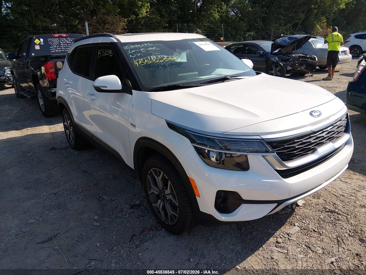 KNDERCAAXM7****** · 2021 KIA SELTOS EX