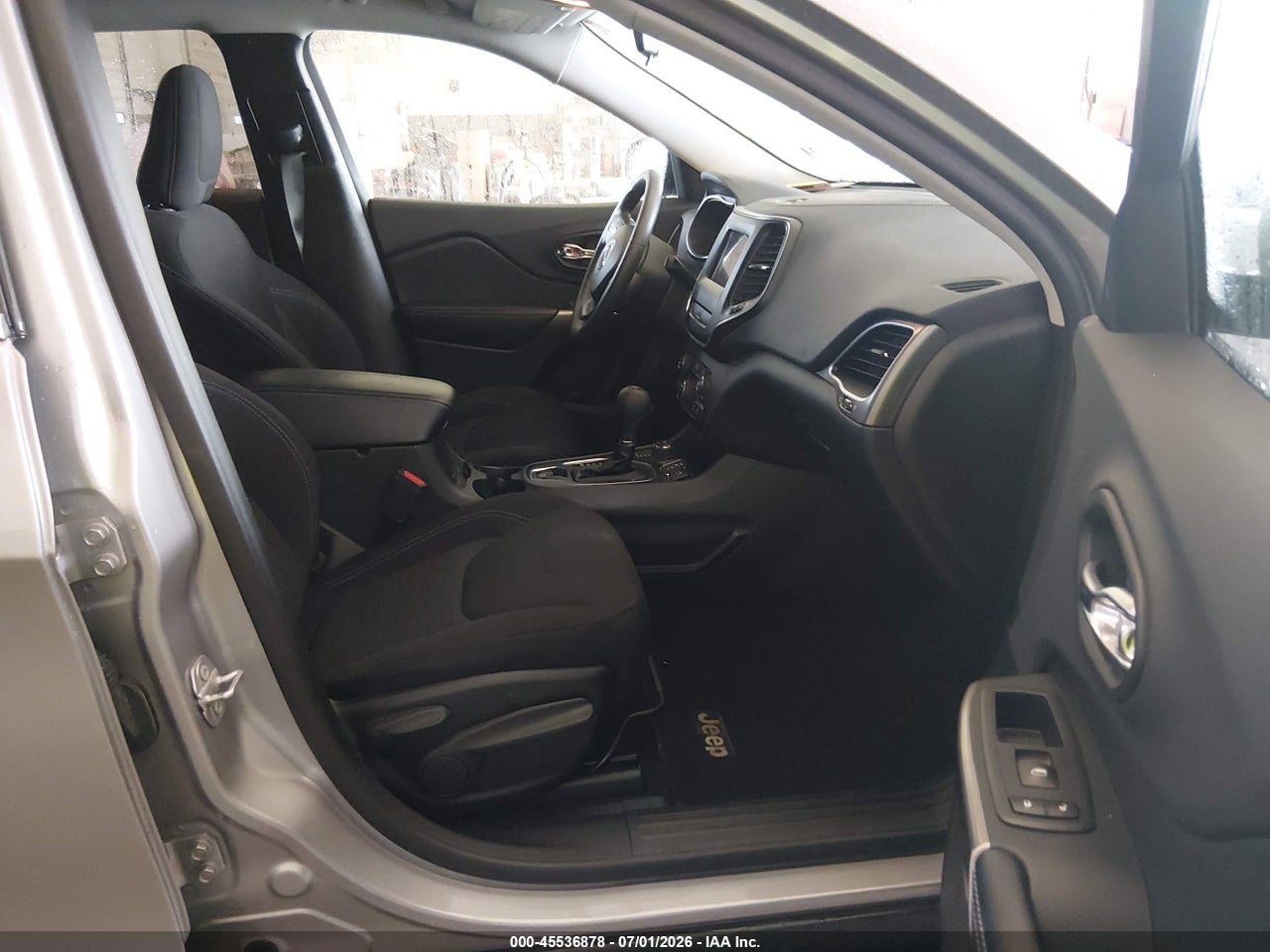 2019 JEEP CHEROKEE LATITUDE 4X4 · 5/11