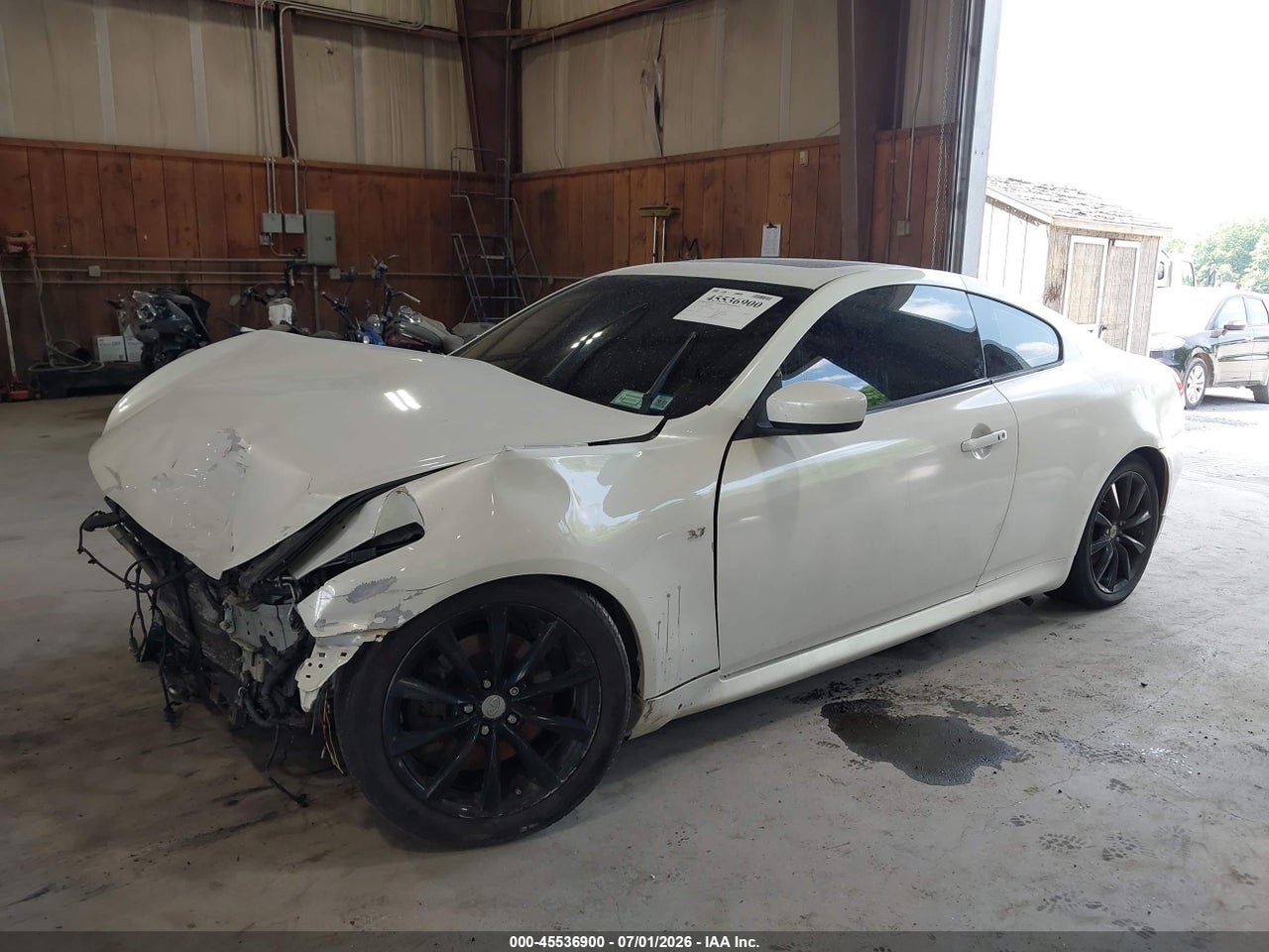 2013 INFINITI G37X · 2/10