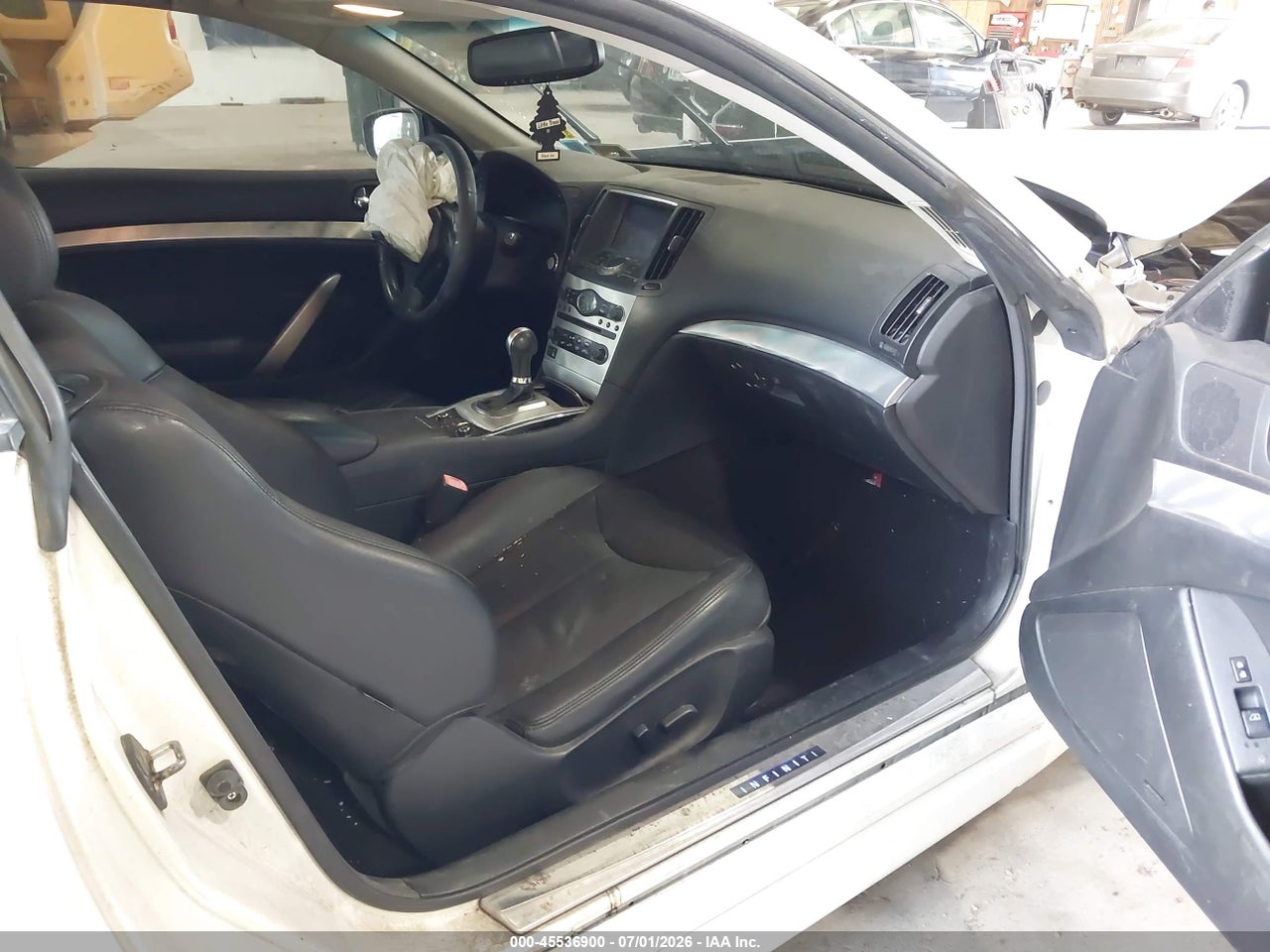 2013 INFINITI G37X · 5/10