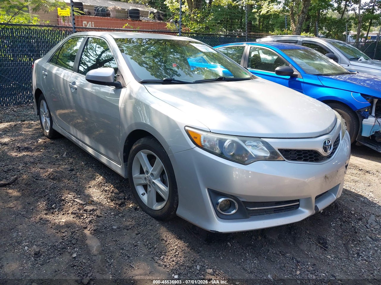 4T1BF1FK5DU****** · 2013 TOYOTA CAMRY SE