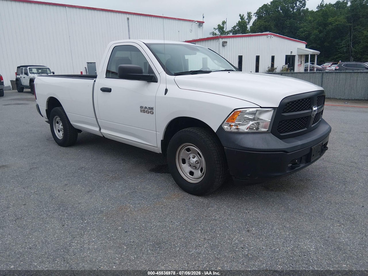 3C6JR7DG8JG****** · 2018 RAM 1500 TRADESMAN  4X4 8' BOX