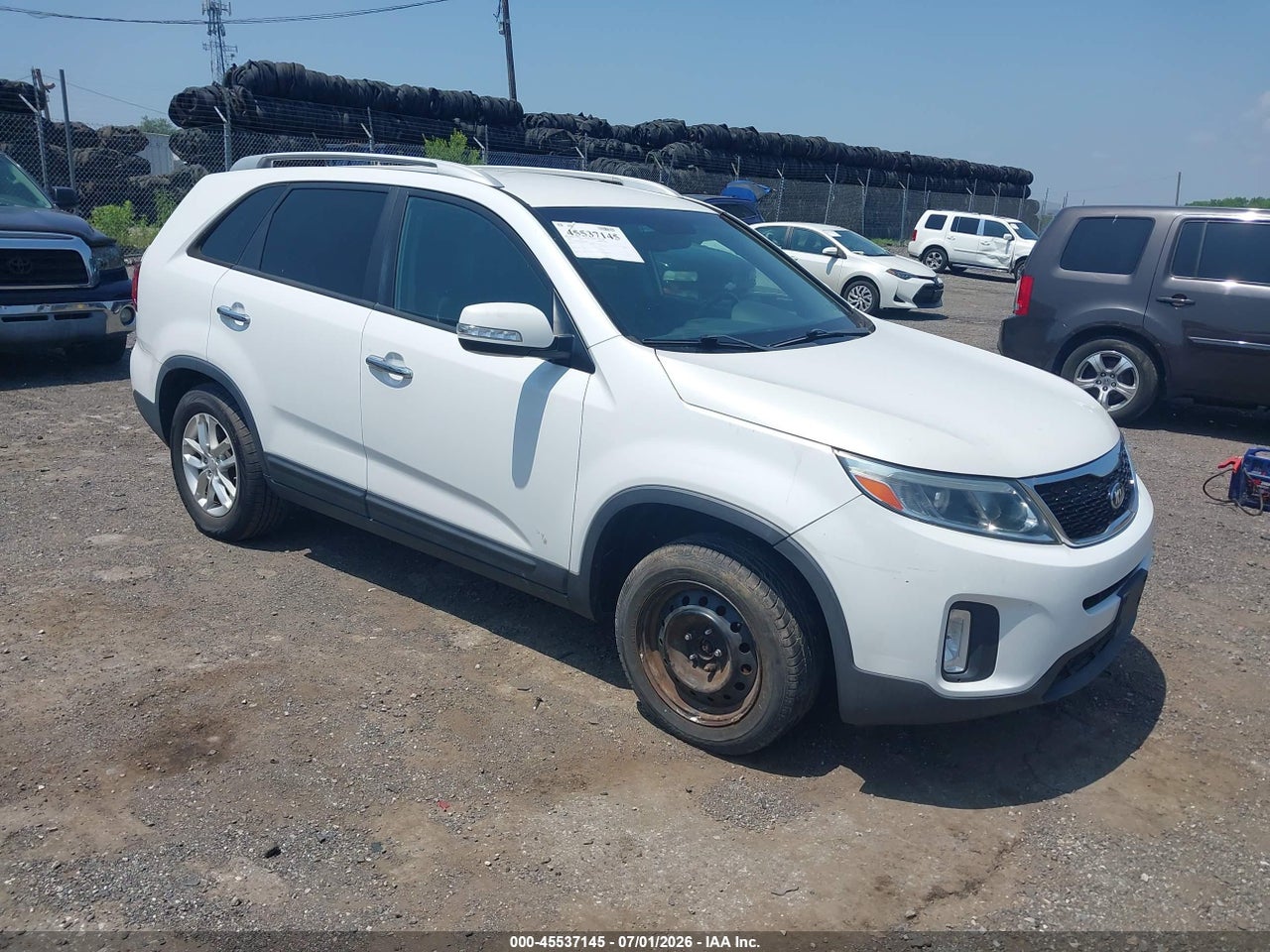 5XYKT3A62FG****** · 2015 KIA SORENTO LX