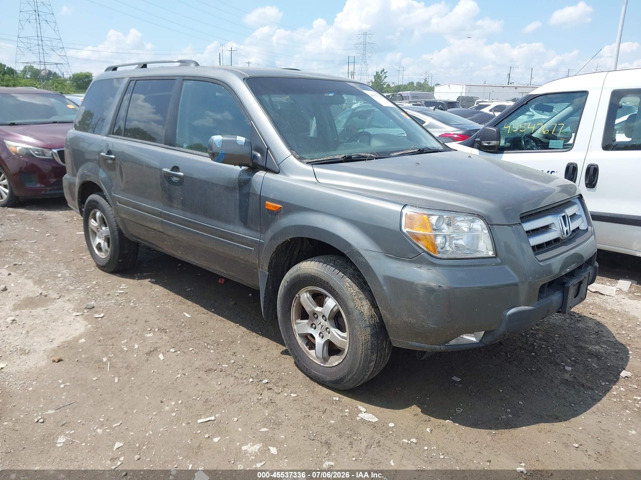 5FNYF183X8B****** · 2008 HONDA PILOT SE