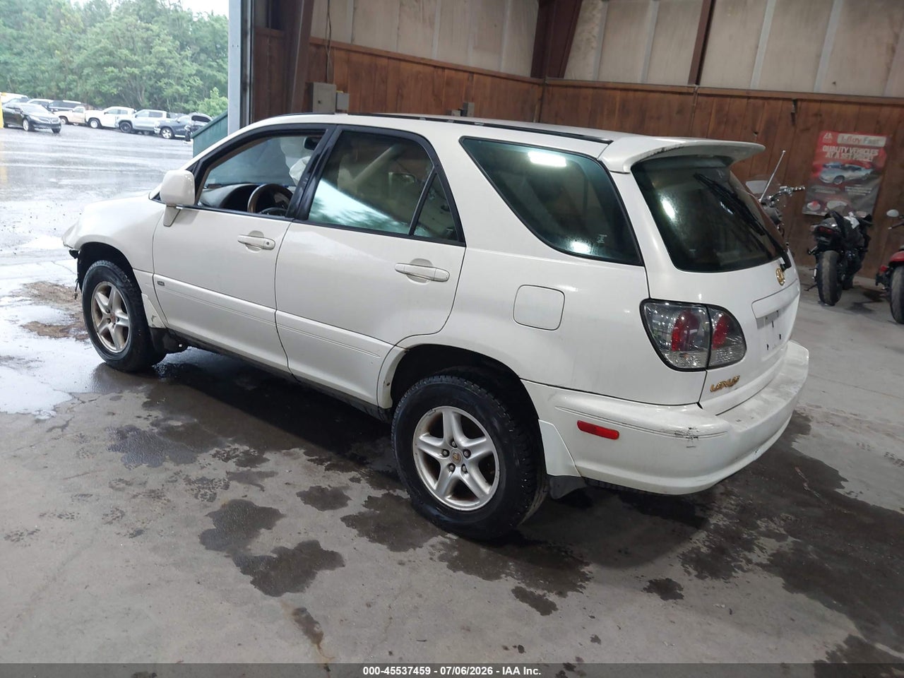 2001 LEXUS RX 300 · 3/11