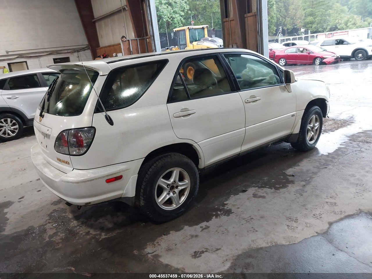 2001 LEXUS RX 300 · 4/11