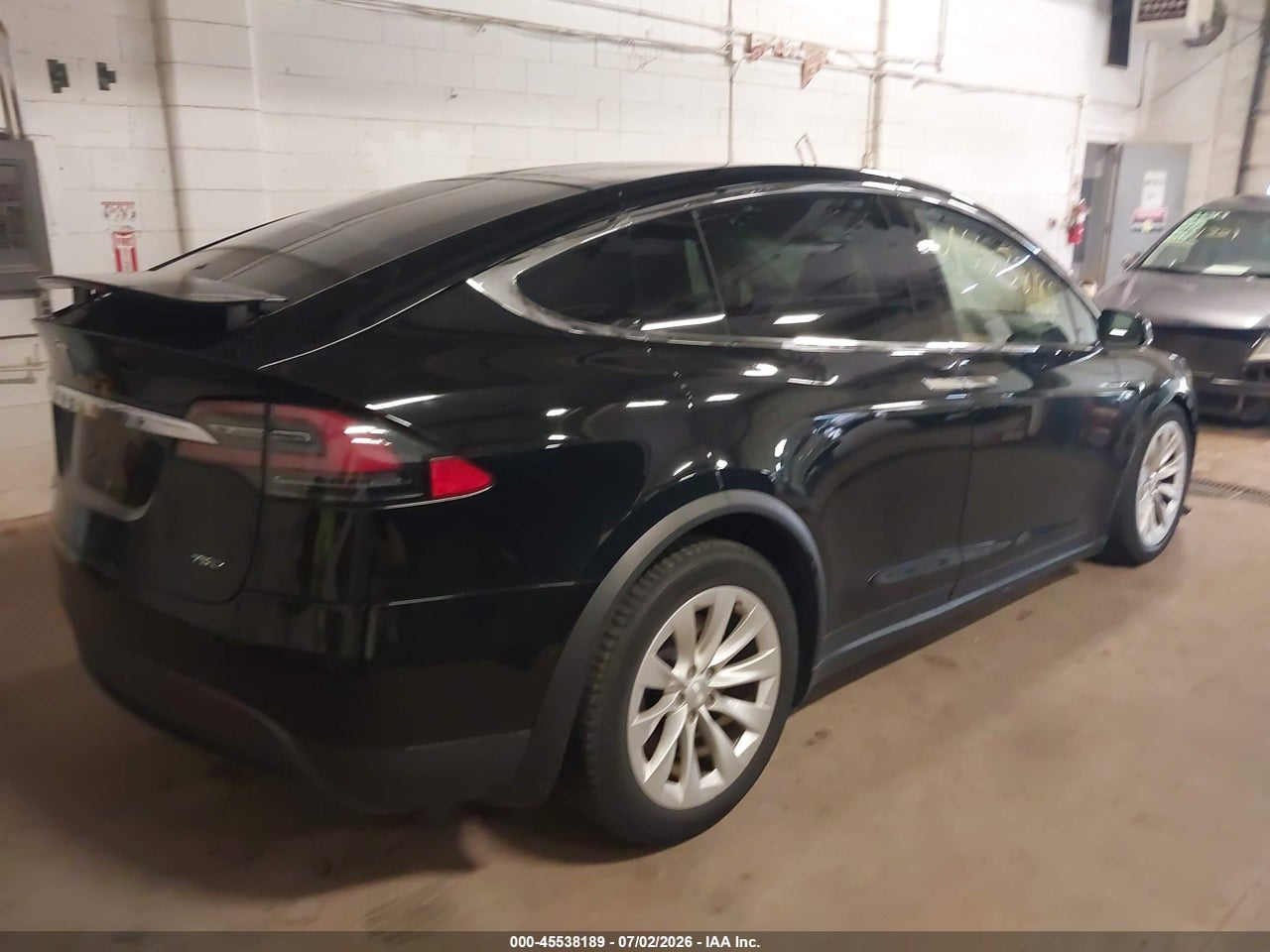 2018 TESLA MODEL X 100D/75D/P100D · 4/11