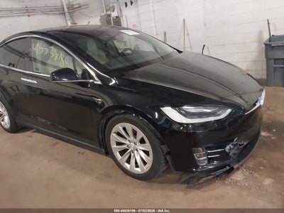 5YJXCBE21JF****** · 2018 TESLA MODEL X 100D/75D/P100D