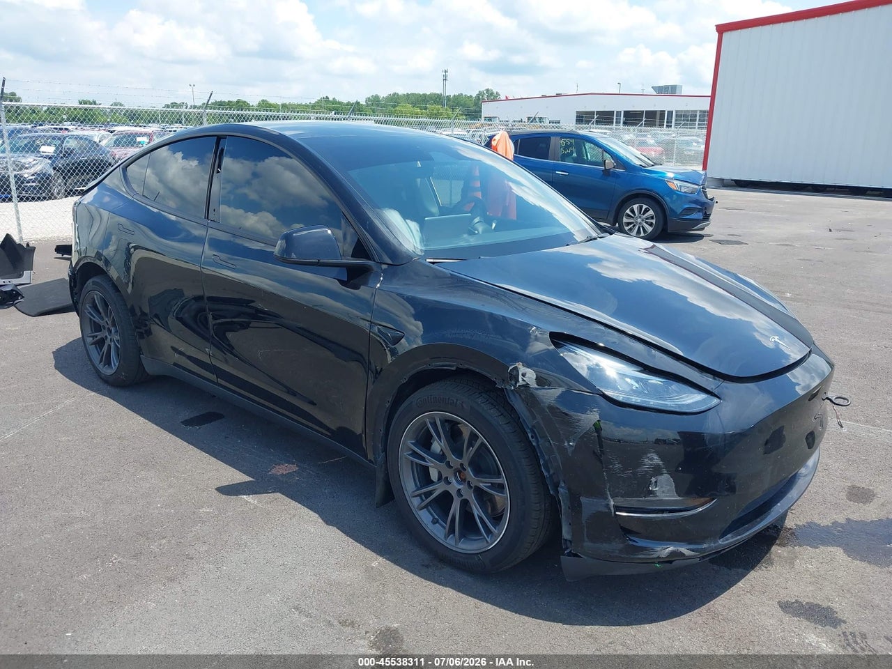 7SAYGAEE0SF****** · 2025 TESLA MODEL Y LONG RANGE DUAL MOTOR ALL-WHEEL DRIVE