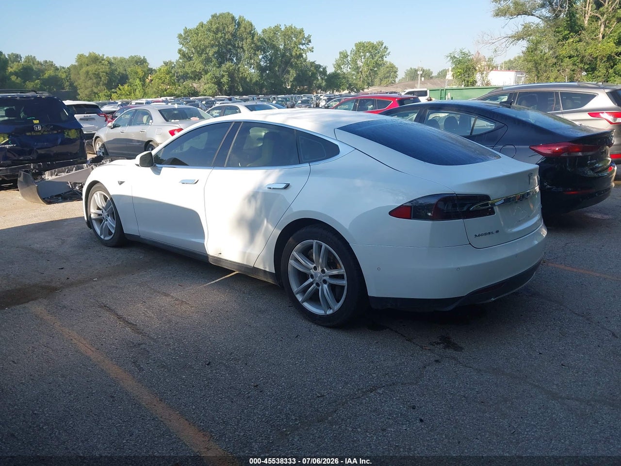 2015 TESLA MODEL S 70D/85D/P85D · 3/11