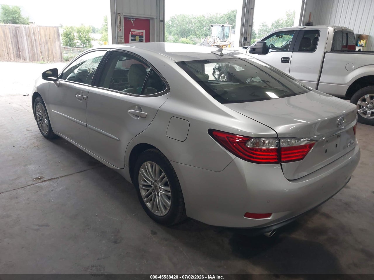 2014 LEXUS ES 350 · 3/11