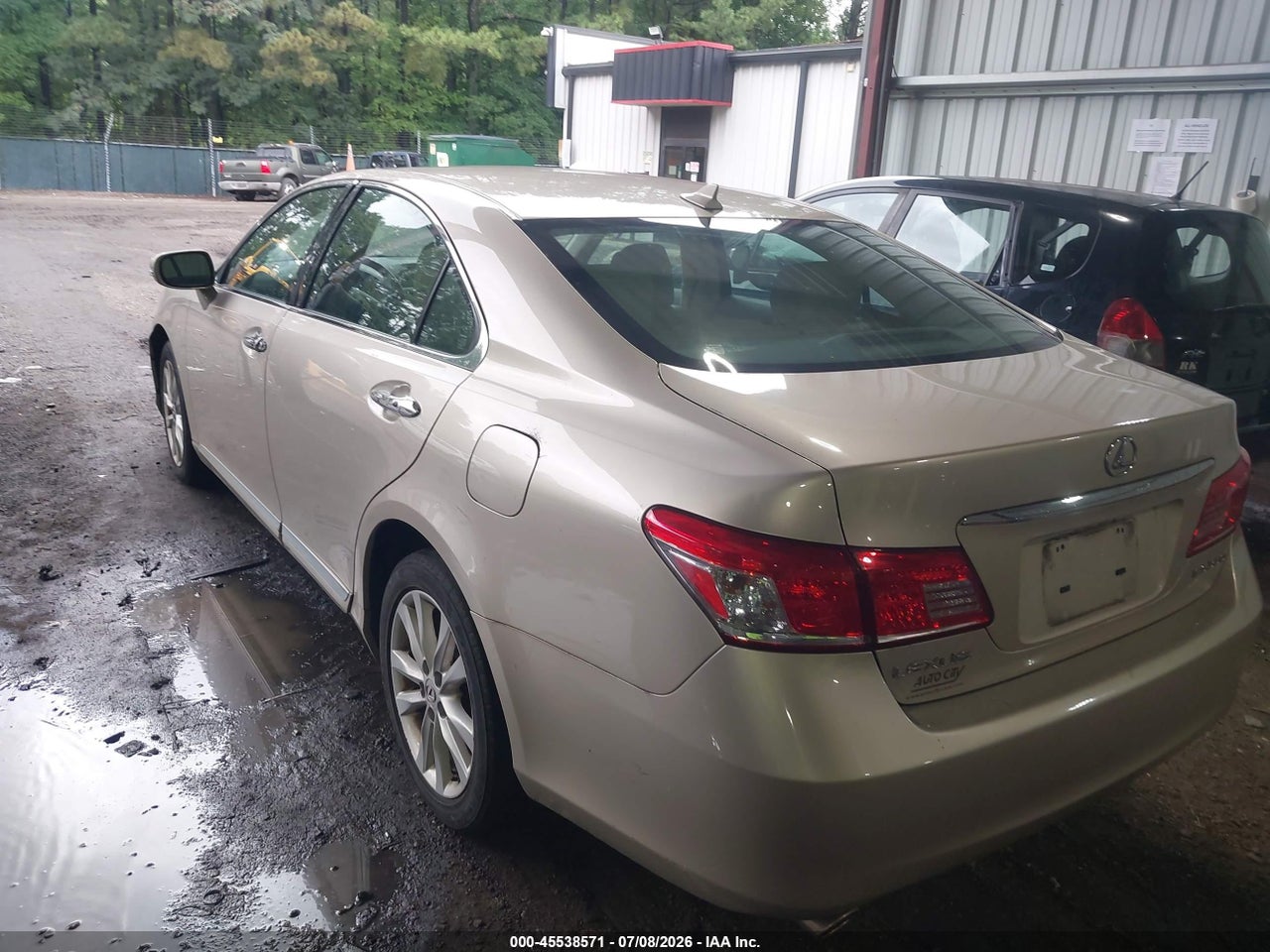2010 LEXUS ES 350 · 3/11