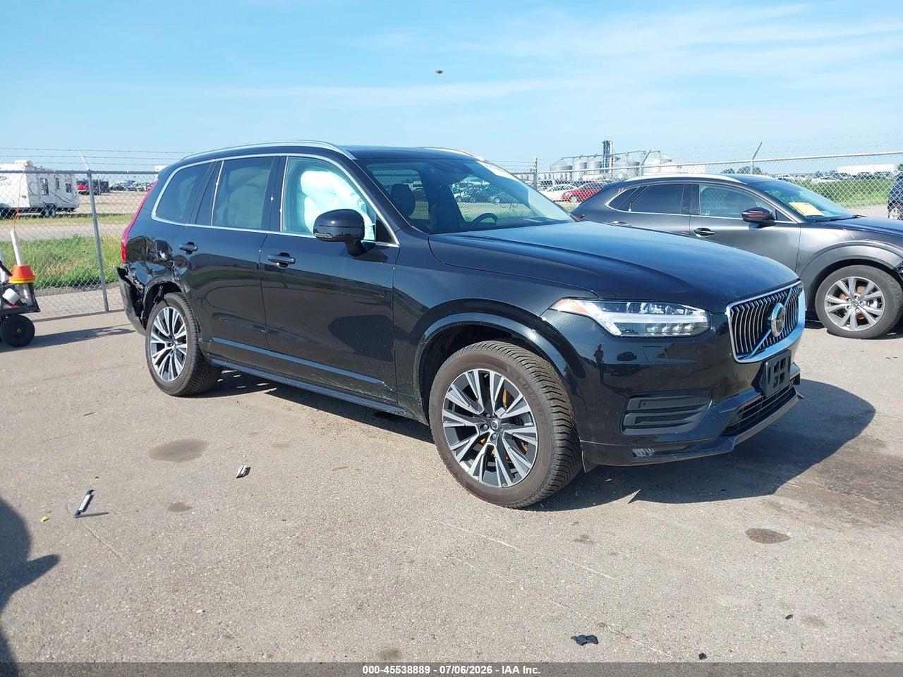 YV4A221K7M1****** · 2021 VOLVO XC90 T6 MOMENTUM 6 PASSENGER