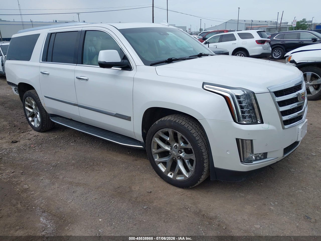 1GYS4HKJ0HR****** · 2017 CADILLAC ESCALADE ESV LUXURY