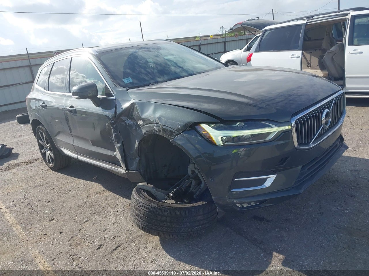 YV4A22RL3K1****** · 2019 VOLVO XC60 T6 INSCRIPTION