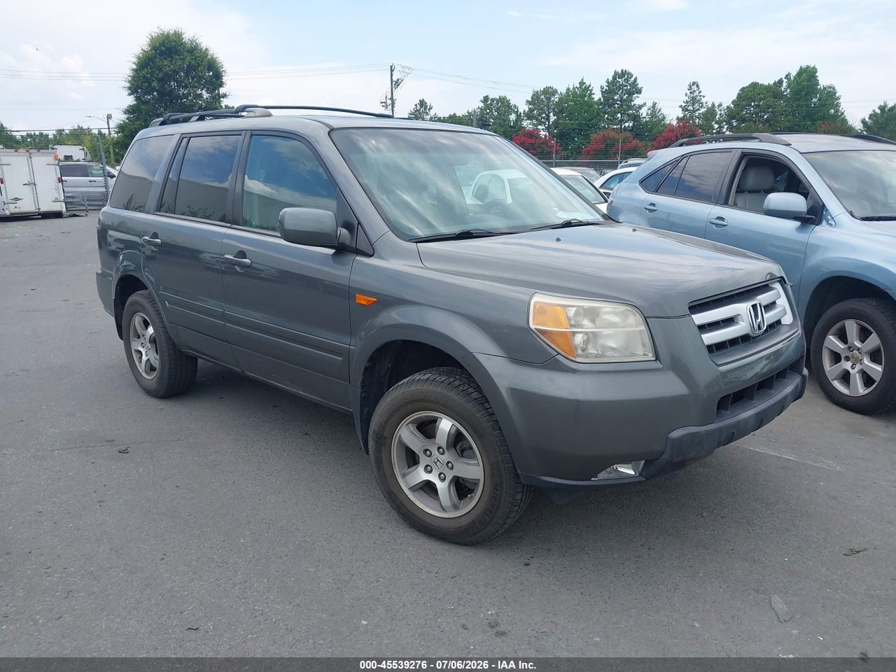 5FNYF18328B****** · 2008 HONDA PILOT SE