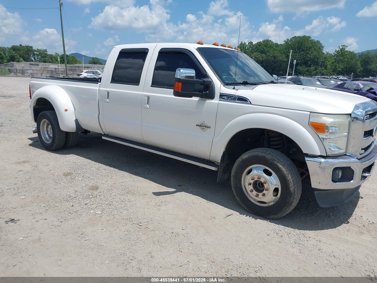 1FT8W3DT1BE****** · 2011 FORD F-350 LARIAT