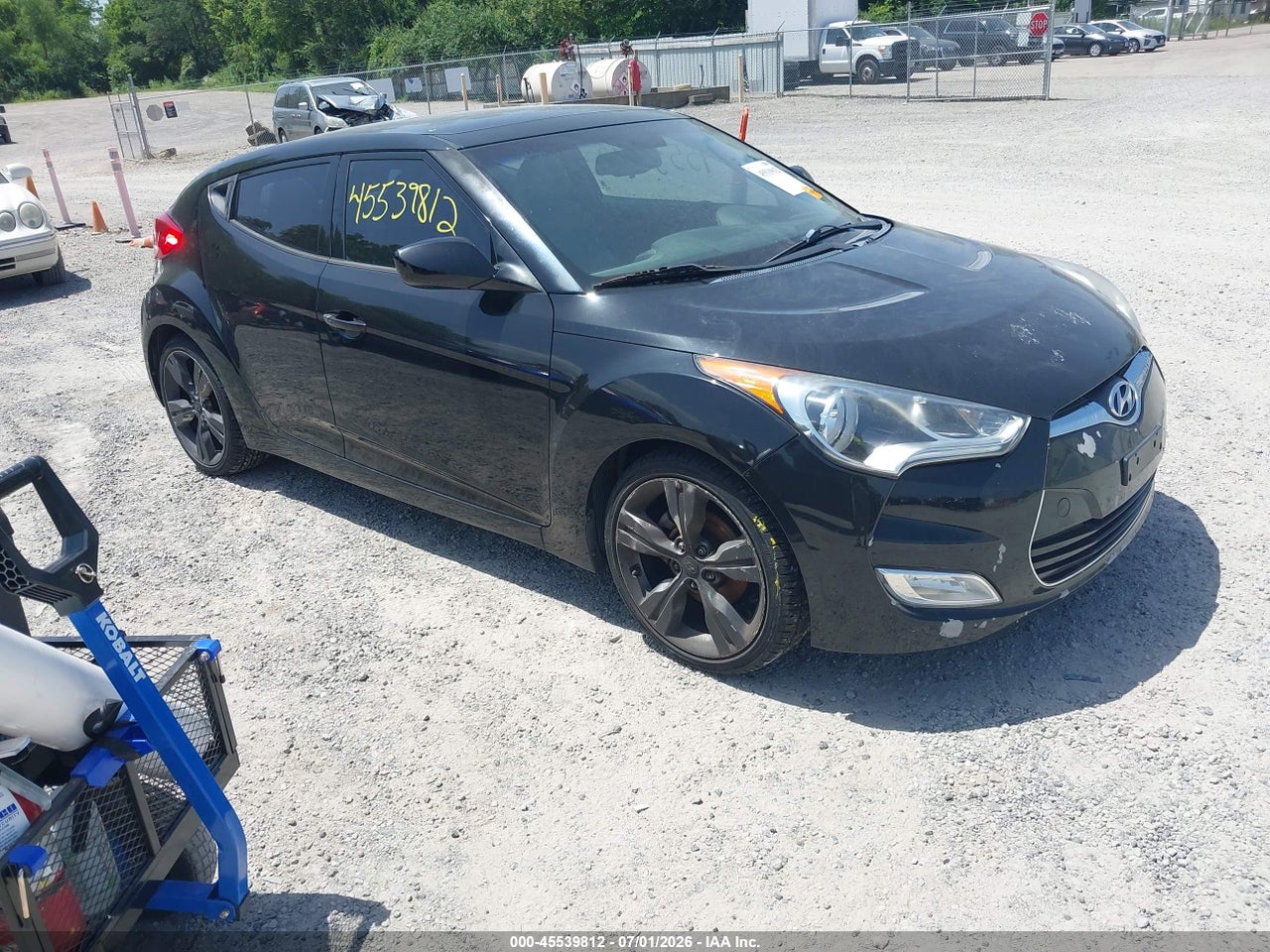 KMHTC6AD0CU****** · 2012 HYUNDAI VELOSTER BASE W/GRAY
