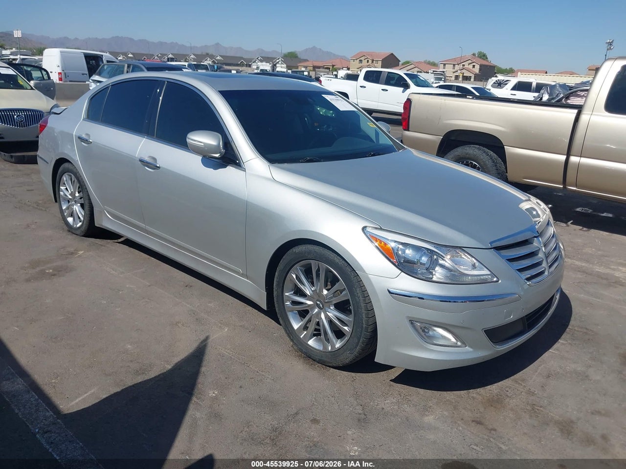 KMHGC4DD2DU****** · 2013 HYUNDAI GENESIS 3.8