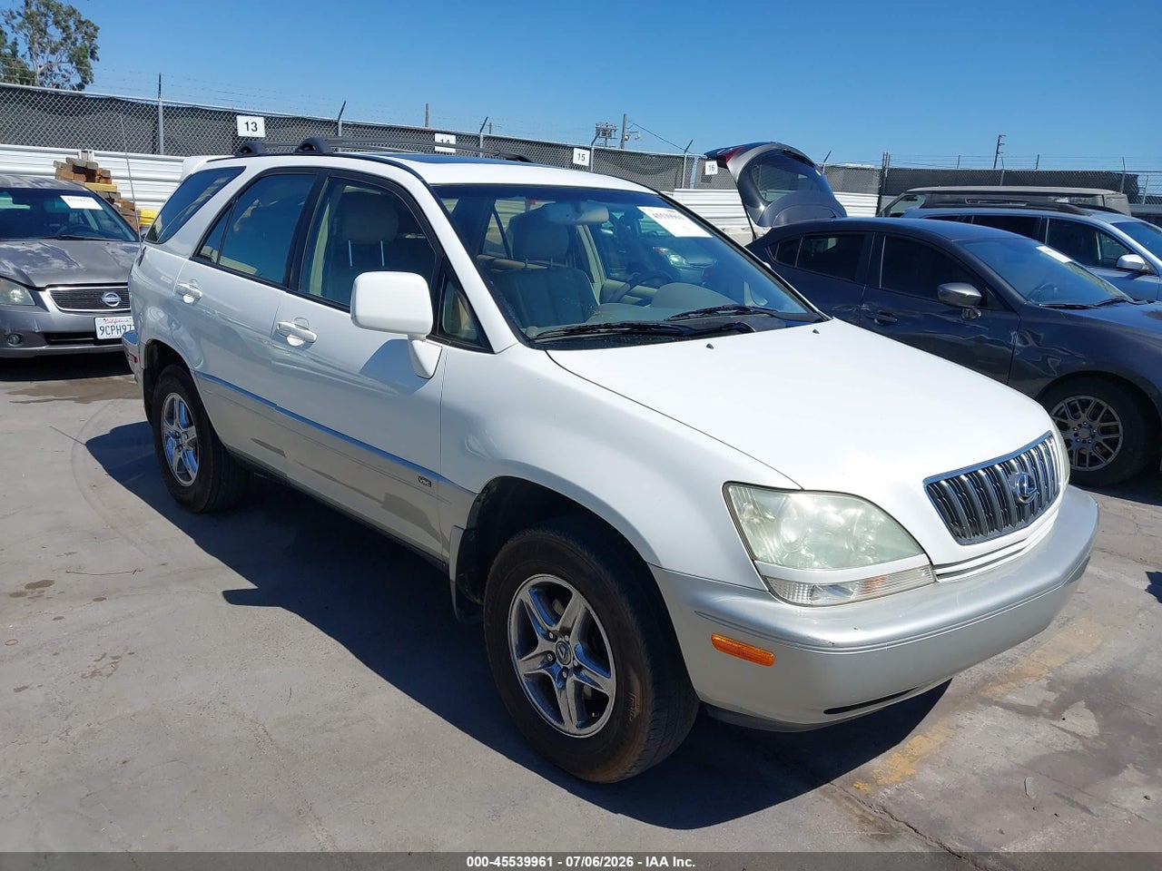 JTJGF10U810****** · 2001 LEXUS RX 300
