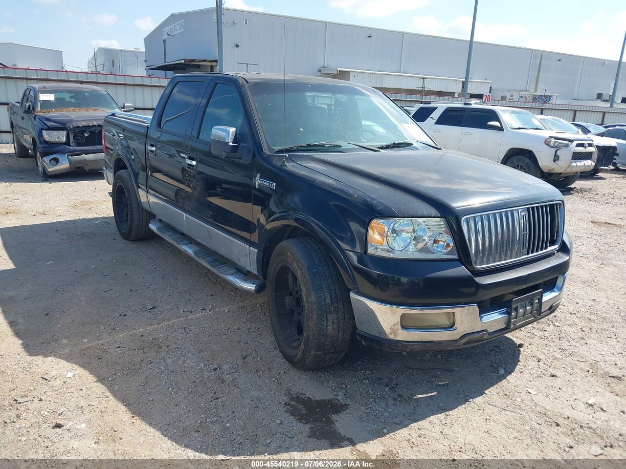 5LTPW16556F****** · 2006 LINCOLN MARK LT
