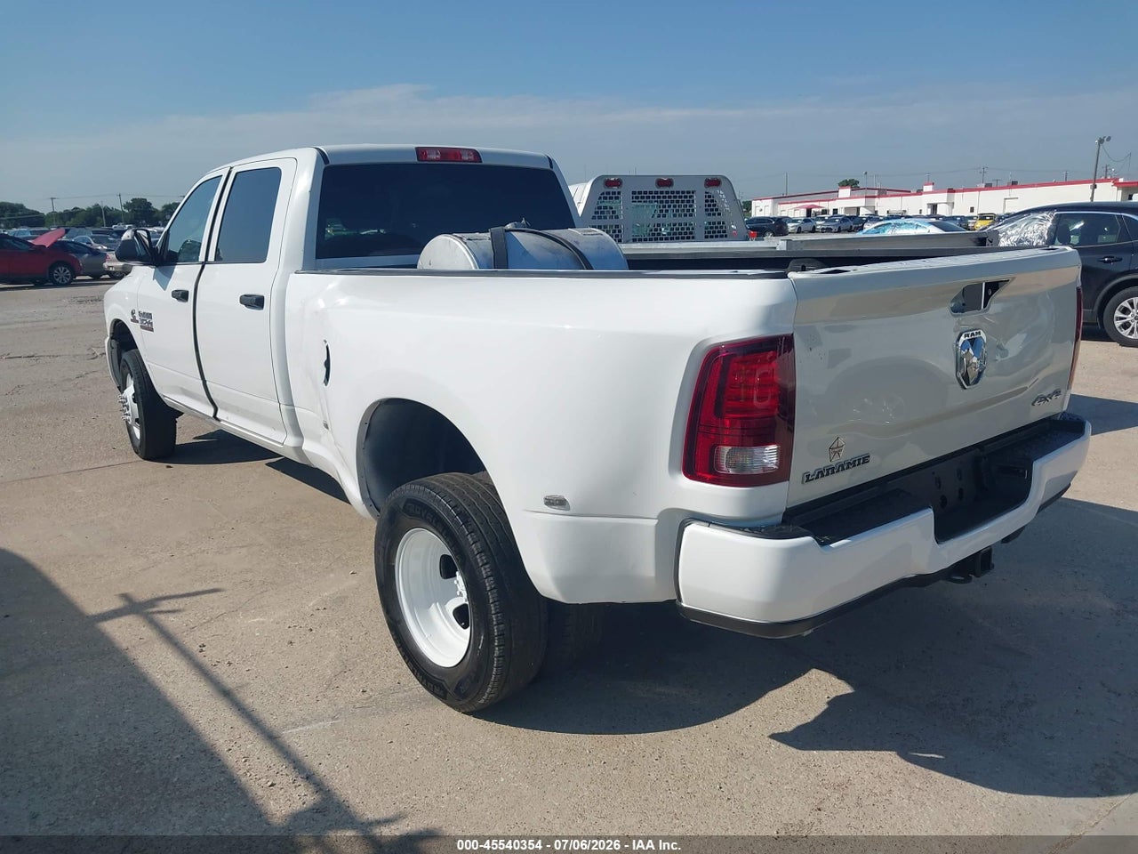 2017 RAM 3500 TRADESMAN  4X4 8' BOX · 3/4