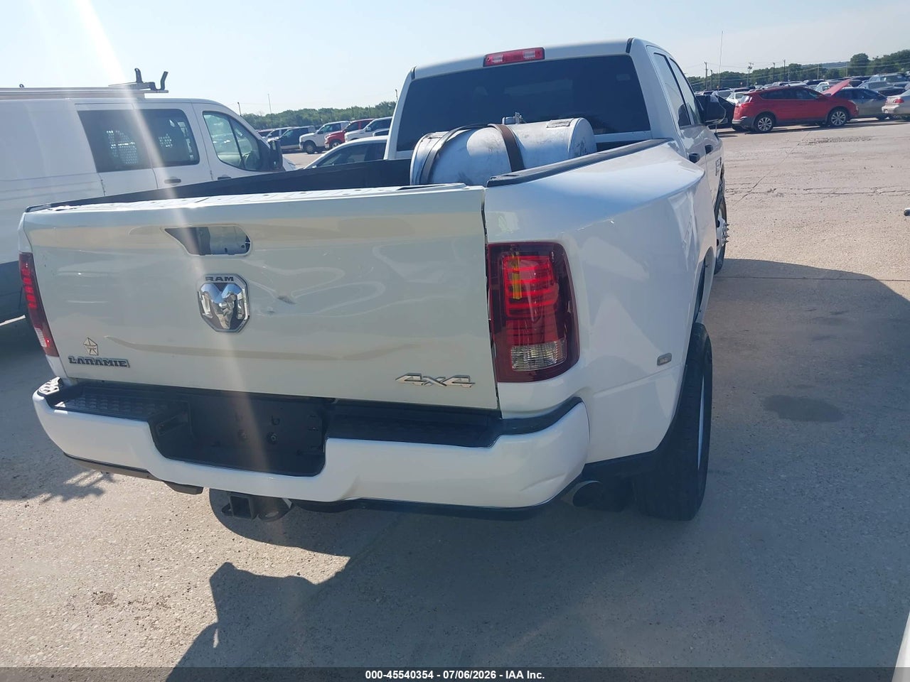2017 RAM 3500 TRADESMAN  4X4 8' BOX · 4/4