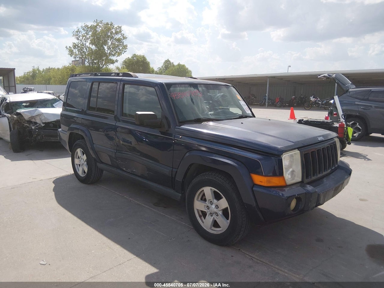 1J8HH48N36C****** · 2006 JEEP COMMANDER