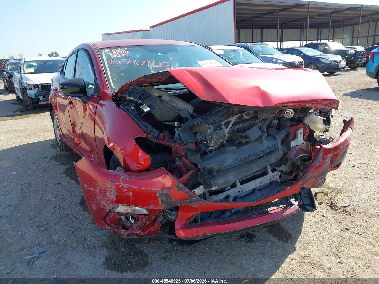 JM1BM1T71F1****** · 2015 MAZDA MAZDA3 I SV