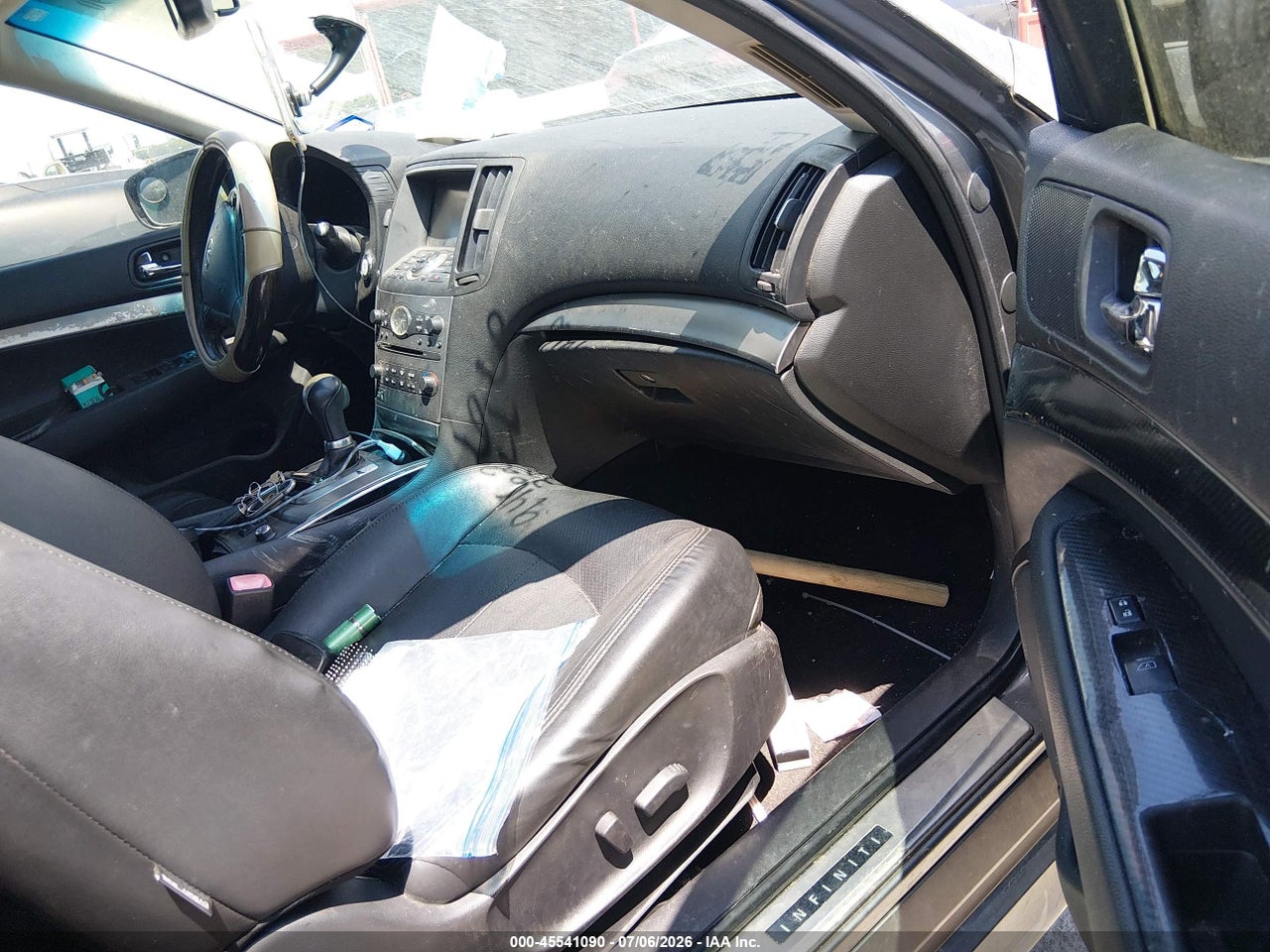 2013 INFINITI G37X   · 5/11
