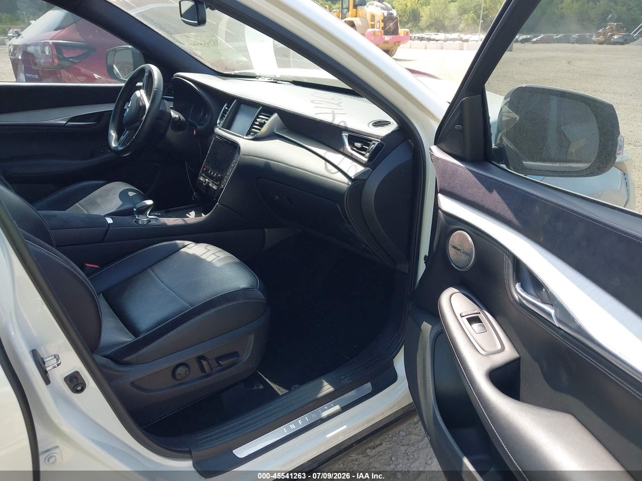 2019 INFINITI QX50 ESSENTIAL · 5/11