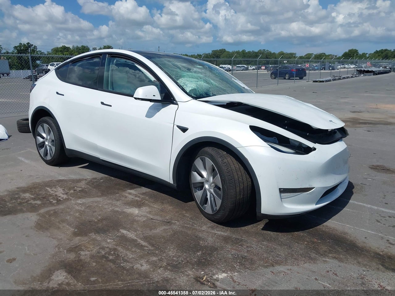 7SAYGAEE7NF****** · 2022 TESLA MODEL Y LONG RANGE DUAL MOTOR ALL-WHEEL DRIVE